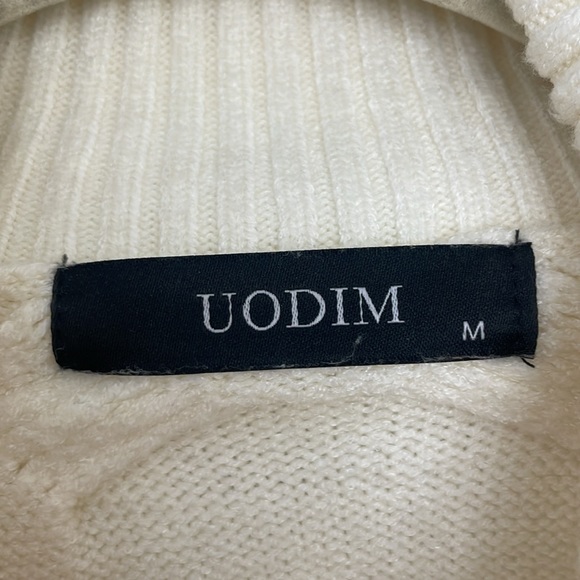 Cable knit cream turtleneck - Picture 3 of 4